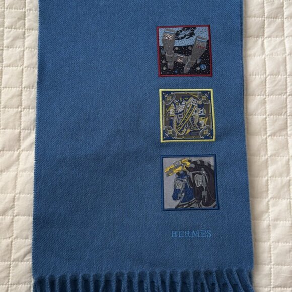 Hermes cashmere scarf - Picture 2 of 3